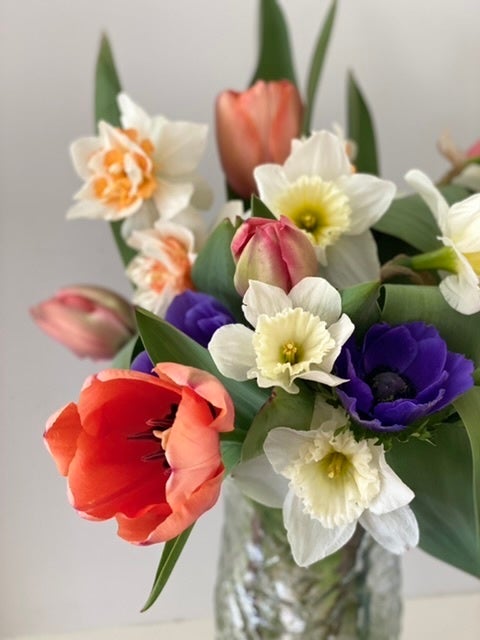Spring Subscribe 2026 Spring Bouquet Subscription April Blooms! | Petal & Rake